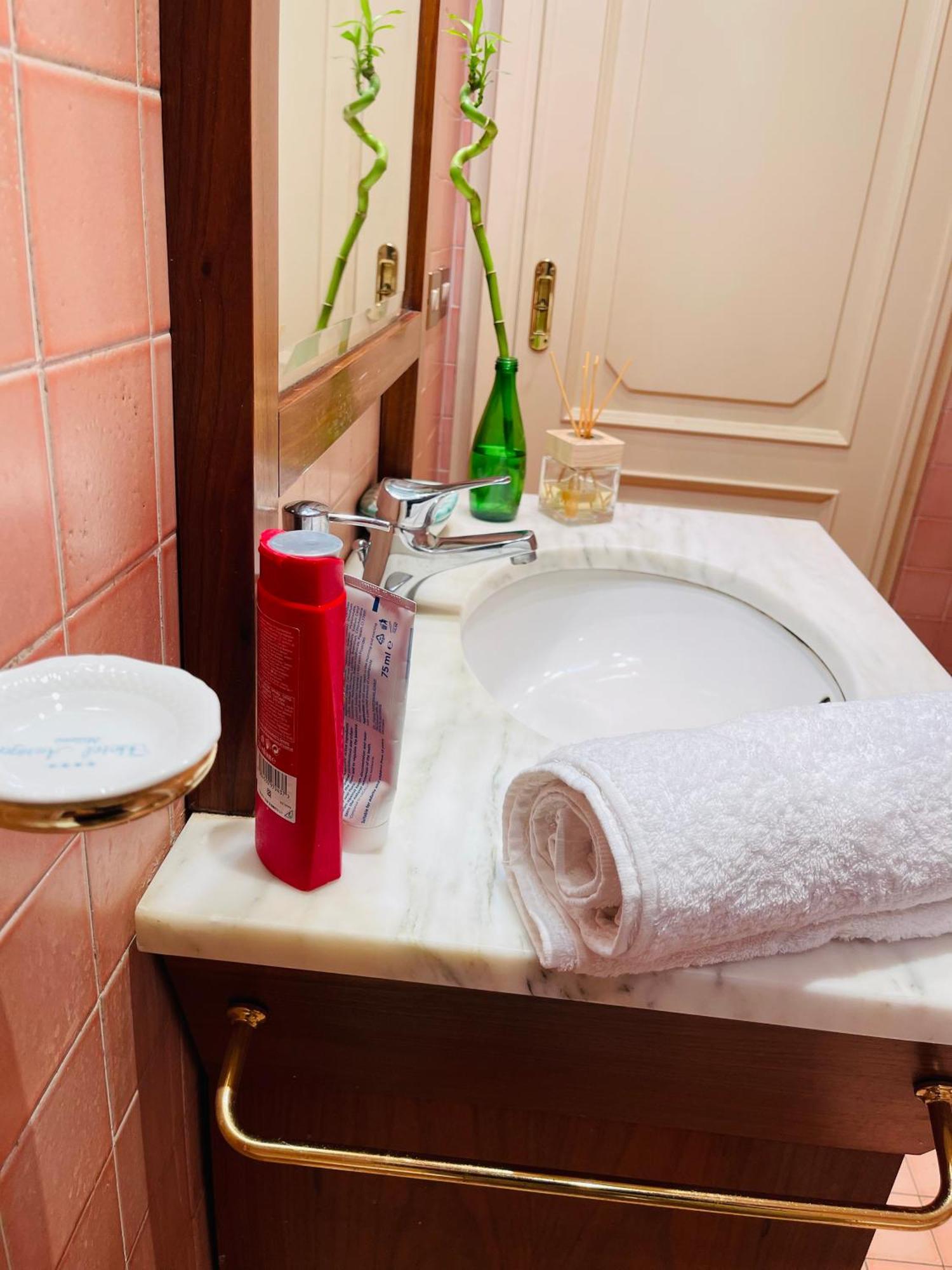 Holiday Colosseum Rome Bed & Breakfast Eksteriør bilde